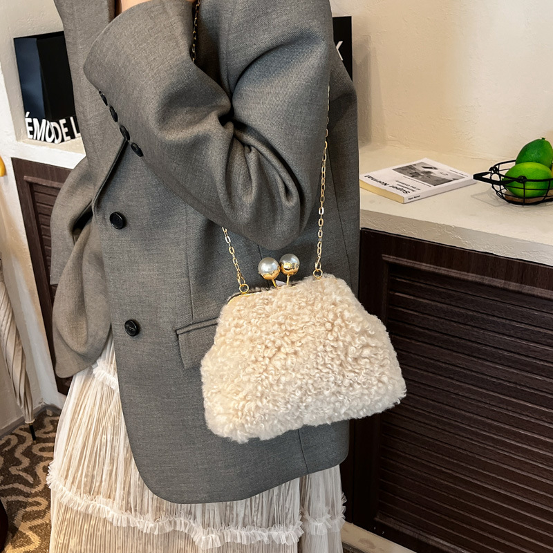 Plush Frame Bags For Women Win - Luxury Bags Korea recension och pris
