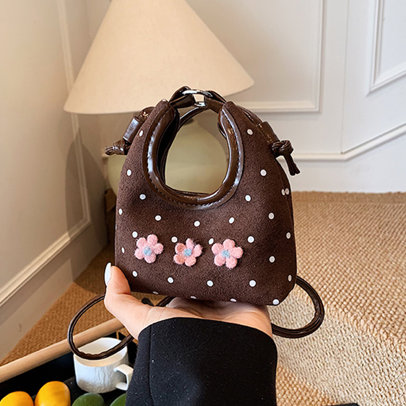Autumn Winter Sweet Flower Min - Half Moon Bag Suede recension och pris