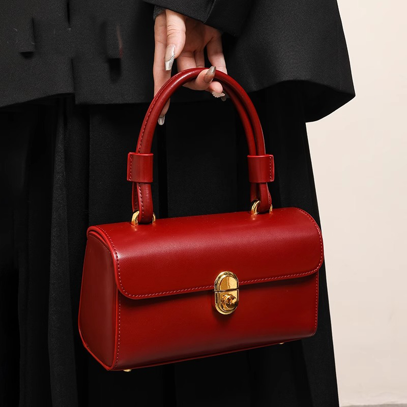 Luxury Bridal Red Wedding Bag  - Luxury Bags Korea recension och pris