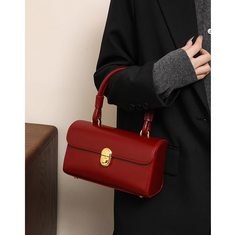 Luxury Bridal Red Wedding Bag  - Luxury Bags Korea recension och pris