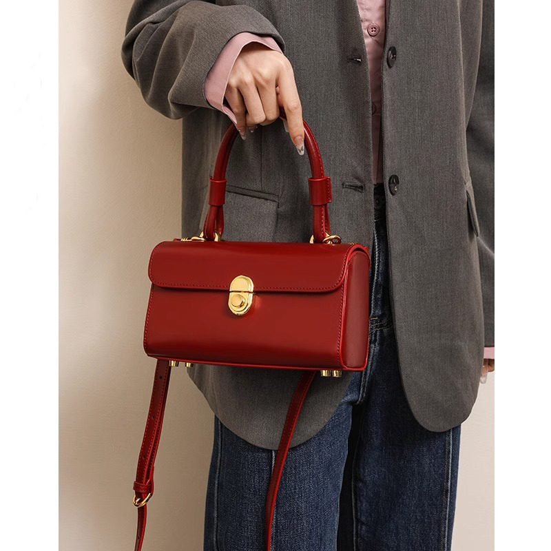 Luxury Bridal Red Wedding Bag  - Luxury Bags Korea recension och pris