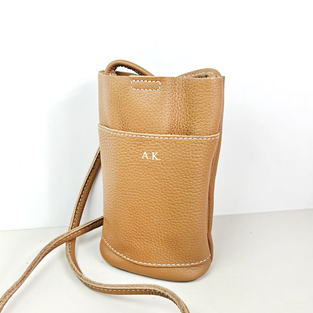 Personalize Letters Cowhide Wo - Luxury Bags Names recension och pris