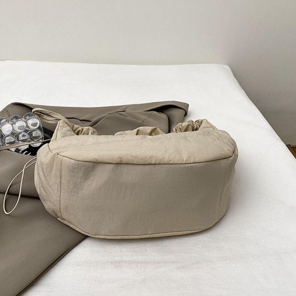 Cool Nylon Pleated Hand Bag Ko - Luxury Bags Korea recension och pris