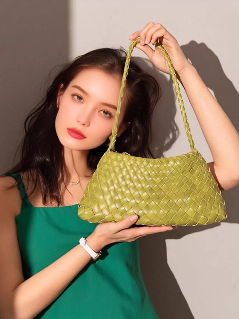 Hand woven popular high-end si - Half Moon Bag Suede recension och pris