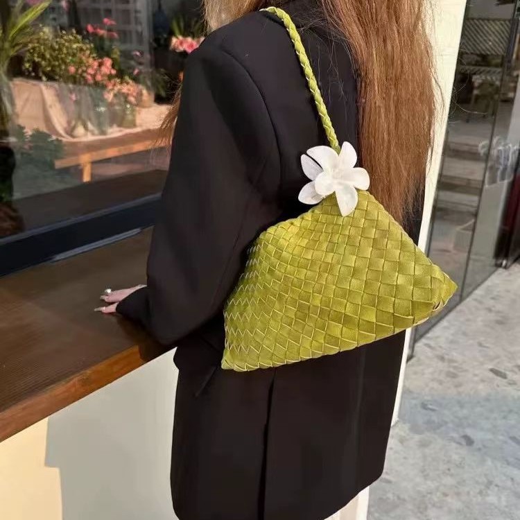 Hand woven popular high-end si - Half Moon Bag Suede recension och pris