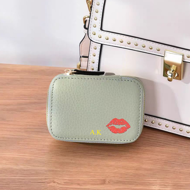 Luxury Cowhide Woman Lipstick  - Luxury Bags Names recension och pris
